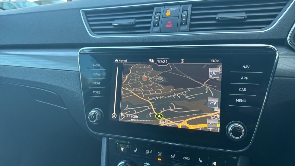 Skoda Superb 1.5 TSI SE L 5dr DSG Petrol Estate - Image 29
