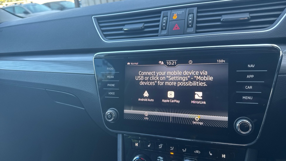 Skoda Superb 1.5 TSI SE L 5dr DSG Petrol Estate - Image 30