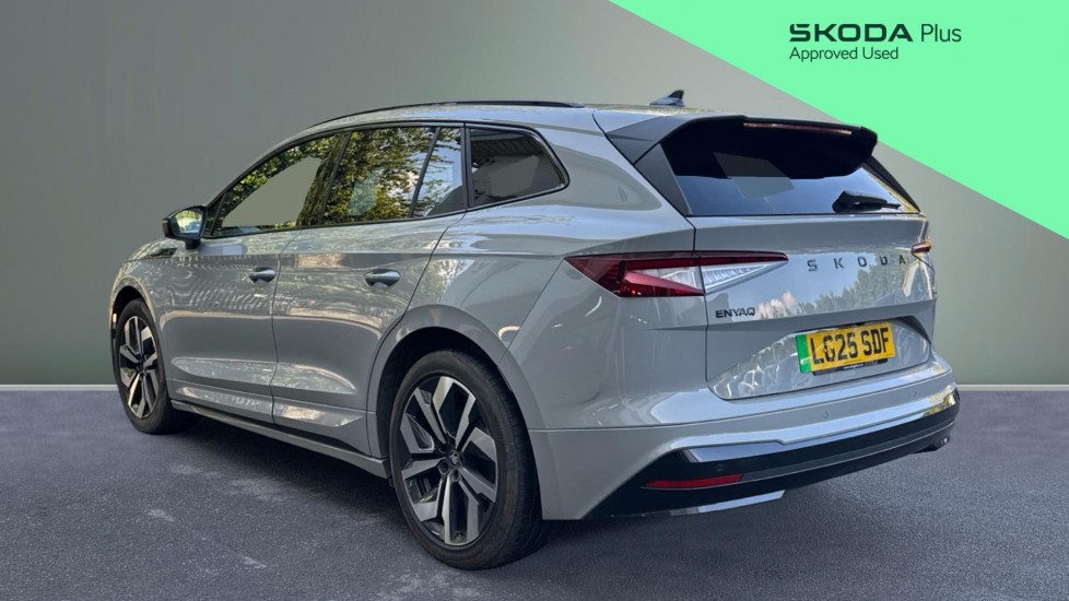 Skoda Enyaq 210kW 85x Sportline 82kWh 4x4 5dr Auto Electric Estate - Image 3