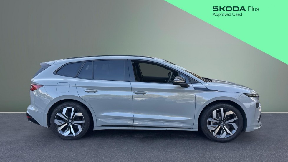 Skoda Enyaq 210kW 85x Sportline 82kWh 4x4 5dr Auto Electric Estate - Image 4