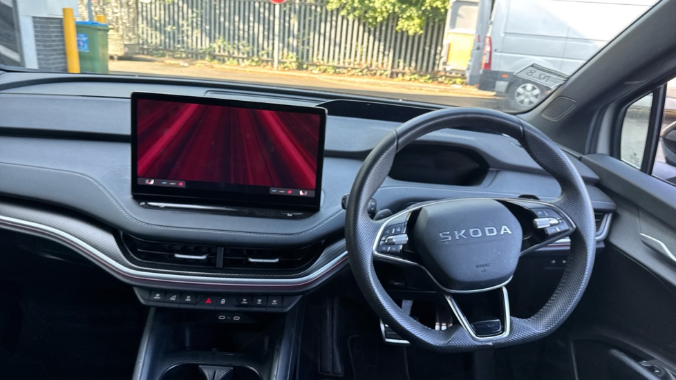 Skoda Enyaq 210kW 85x Sportline 82kWh 4x4 5dr Auto Electric Estate - Image 10