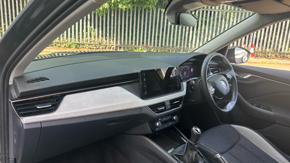 Skoda Kamiq 1.0 TSI SE L Edition 5dr Petrol Hatchback - Image 2