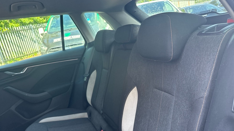 Skoda Kamiq 1.0 TSI SE L Edition 5dr Petrol Hatchback - Image 16