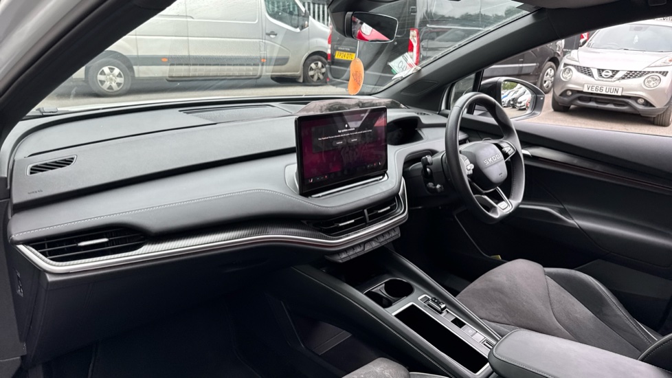 Skoda Enyaq 210kW 85x Sportline 82kWh 4x4 5dr Auto Electric - Image 2