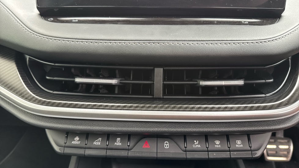 Skoda Enyaq 210kW 85x Sportline 82kWh 4x4 5dr Auto Electric - Image 13