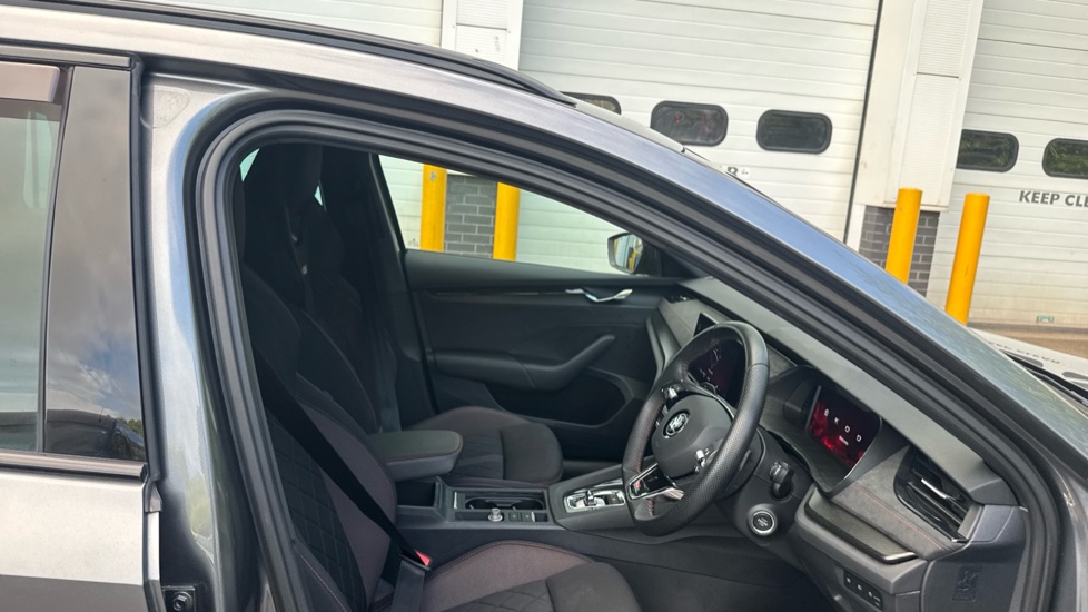 Skoda Octavia 2.0 TSI vRS 5dr DSG Petrol Estate - Image 15