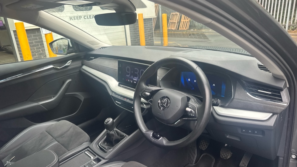 Skoda Octavia 1.5 TSI SE L 5dr Petrol Hatchback - Image 6