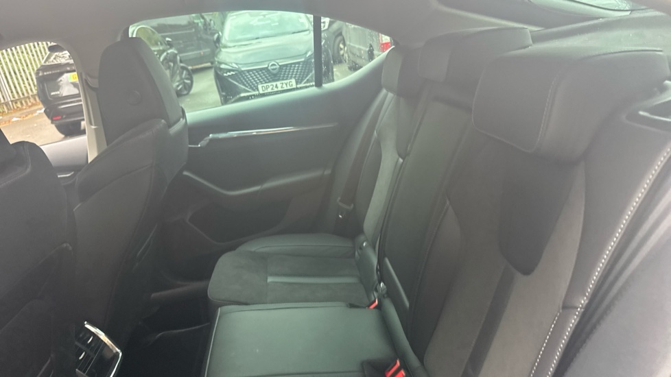 Skoda Octavia 1.5 TSI SE L 5dr Petrol Hatchback - Image 16