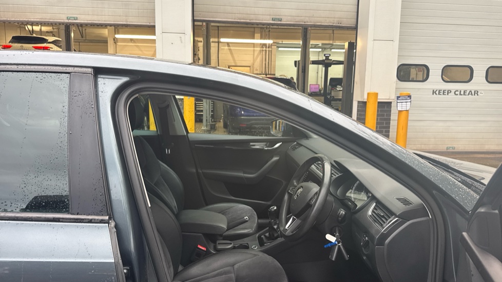 Skoda Octavia 2.0 TDI CR SE L 5dr Diesel Hatchback - Image 15