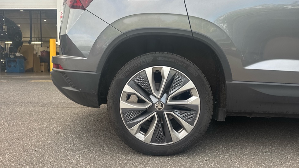Skoda Karoq 1.5 TSI SE L 5dr DSG Petrol Estate - Image 5