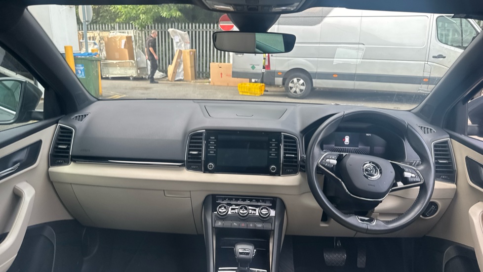 Skoda Karoq 1.5 TSI SE L 5dr DSG Petrol Estate - Image 9