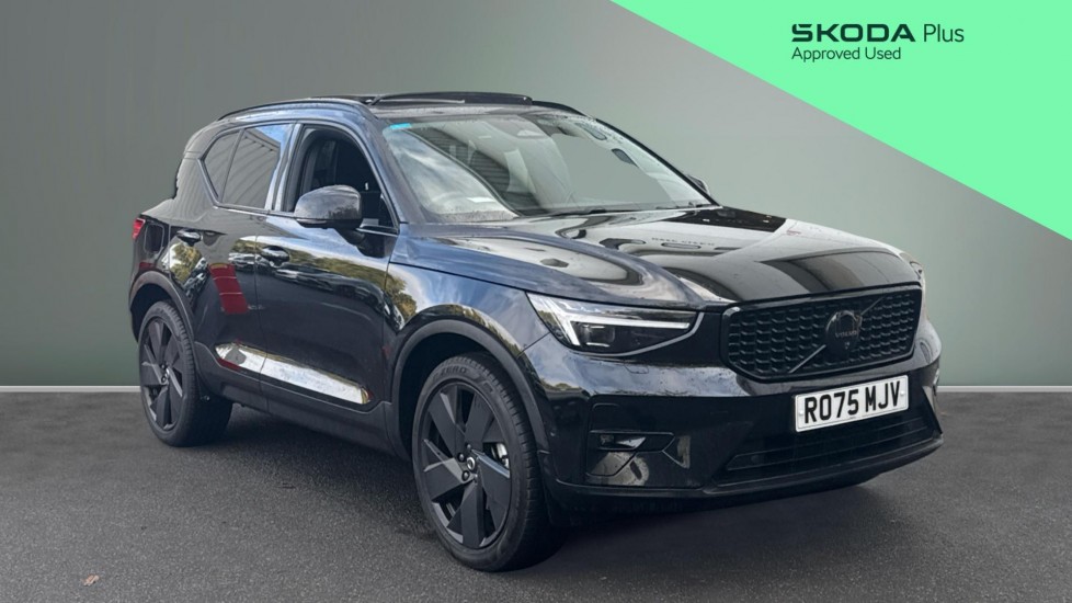 2025 Volvo XC40