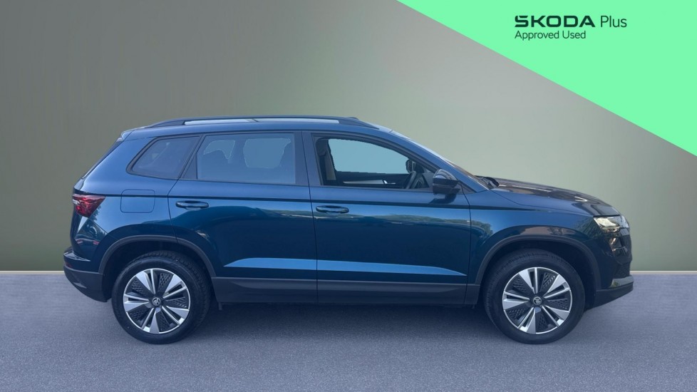 Skoda Karoq 1.0 TSI SE Drive 5dr Petrol Estate - Image 4