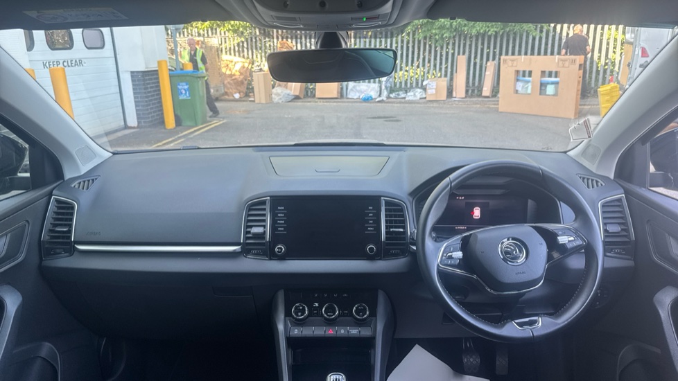 Skoda Karoq 1.0 TSI SE Drive 5dr Petrol Estate - Image 9