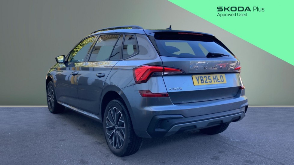 Skoda Kamiq 1.0 TSI Design Edition 5dr Petrol Hatchback - Image 3