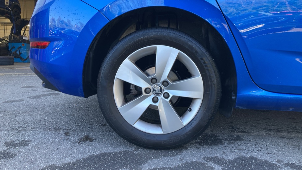 Skoda Scala 1.0 TSI 95 SE 5dr Petrol Hatchback - Image 5
