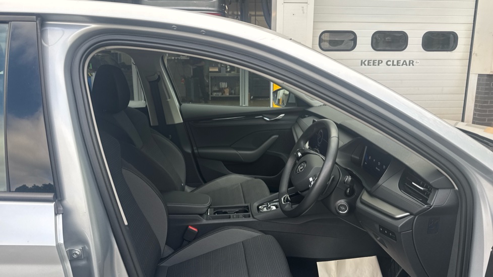 Skoda Octavia 1.4 TSI iV SE Technology DSG 5dr Hatchback - Image 15