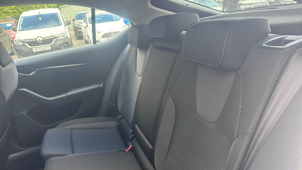 Skoda Octavia 1.4 TSI iV SE Technology DSG 5dr Hatchback - Image 16