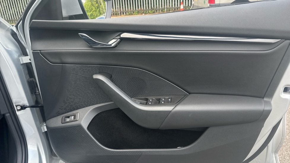 Skoda Octavia 1.4 TSI iV SE Technology DSG 5dr Hatchback - Image 19