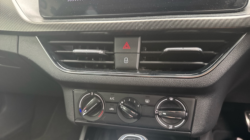 Skoda Kamiq 1.0 TSI 110 Monte Carlo 5dr DSG Petrol Hatchback - Image 13