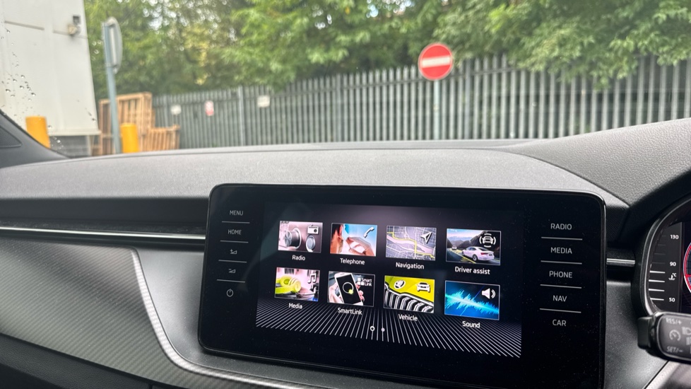 Skoda Kamiq 1.0 TSI 110 Monte Carlo 5dr DSG Petrol Hatchback - Image 23