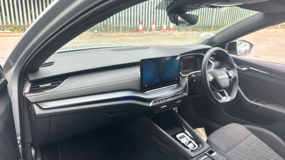 Skoda Octavia 2.0 TDI 150 Sportline 5dr DSG Diesel Estate - Image 2