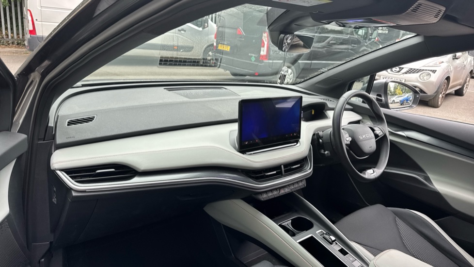 Skoda Elroq 210kW 85 Edition 82kWh 5dr Auto Electric Estate - Image 2