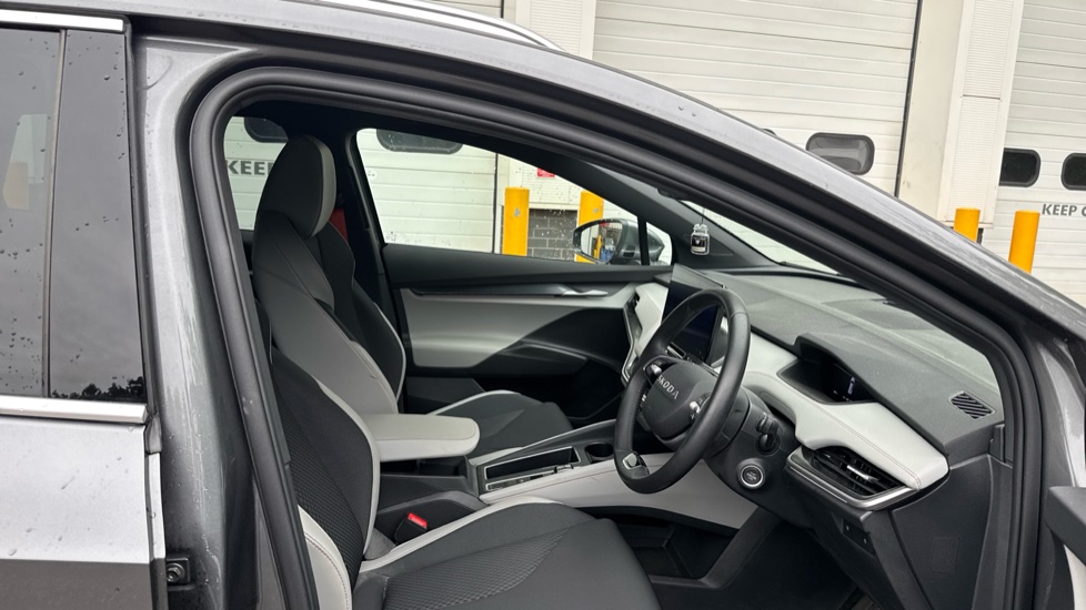Skoda Elroq 210kW 85 Edition 82kWh 5dr Auto Electric Estate - Image 15