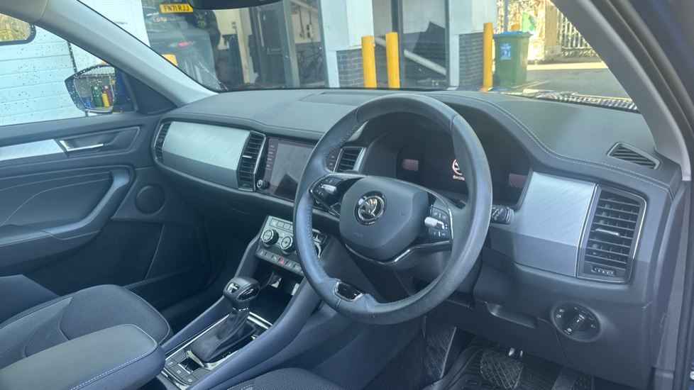 Skoda Kodiaq 1.5 TSI SE Drive 5dr DSG [7 Seat] Petrol Estate - Image 6