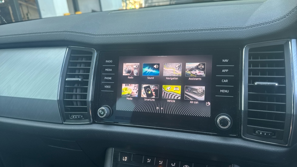 Skoda Kodiaq 1.5 TSI SE Drive 5dr DSG [7 Seat] Petrol Estate - Image 25