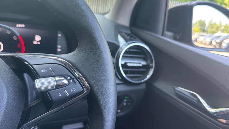 Skoda Fabia 1.0 TSI Colour Edition 5dr Petrol Hatchback - Image 22