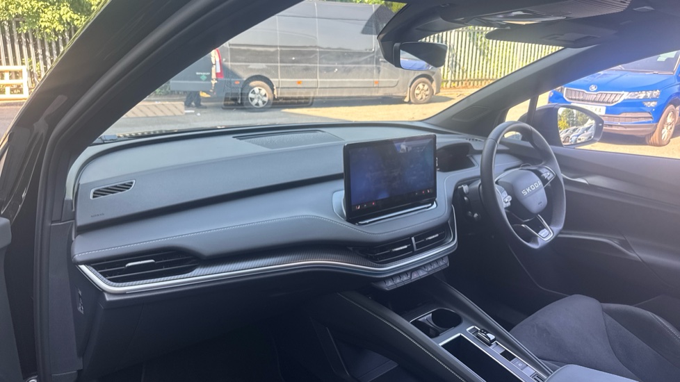 Skoda Elroq 150kW 60 SportLine 63kWh 5dr Auto Electric Estate - Image 2