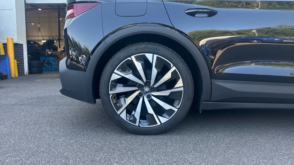 Skoda Elroq 150kW 60 SportLine 63kWh 5dr Auto Electric Estate - Image 5