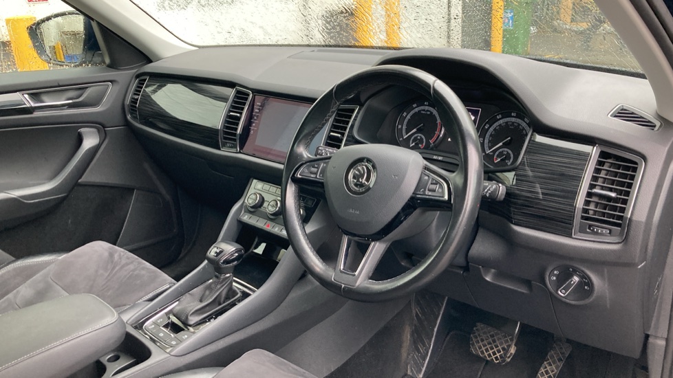 Skoda Kodiaq 1.4 TSI 150 SE L 4x4 5dr DSG [7 Seat] Petrol Estate - Image 3