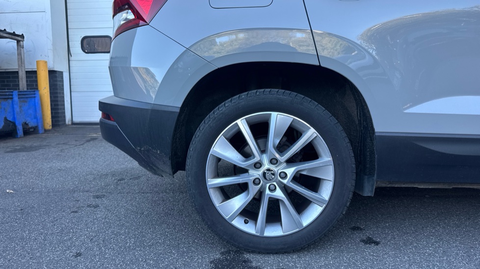 Skoda Karoq 1.5 TSI SE L 5dr DSG Petrol Estate - Image 5