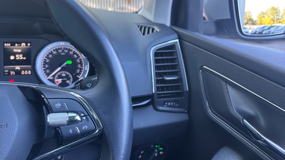 Skoda Karoq 1.5 TSI SE L 5dr DSG Petrol Estate - Image 22