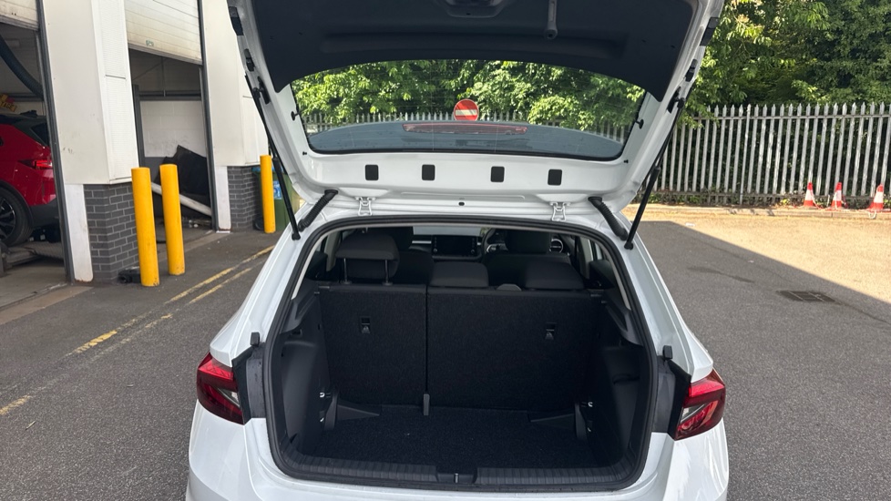 Skoda Fabia 1.0 MPI 80 SE Edition 5dr Petrol Hatchback - Image 20