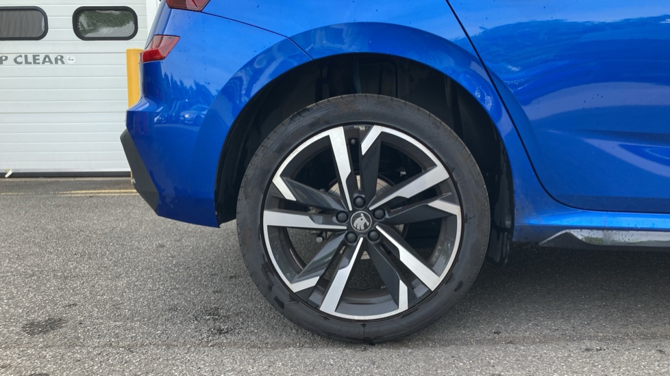 Skoda Kamiq 1.0 TSI Monte Carlo Edition 5dr Petrol Hatchback - Image 5