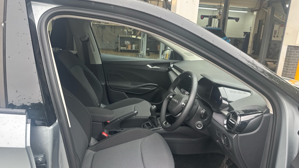 Skoda Fabia 1.0 TSI Design Edition 5dr Petrol Hatchback - Image 15