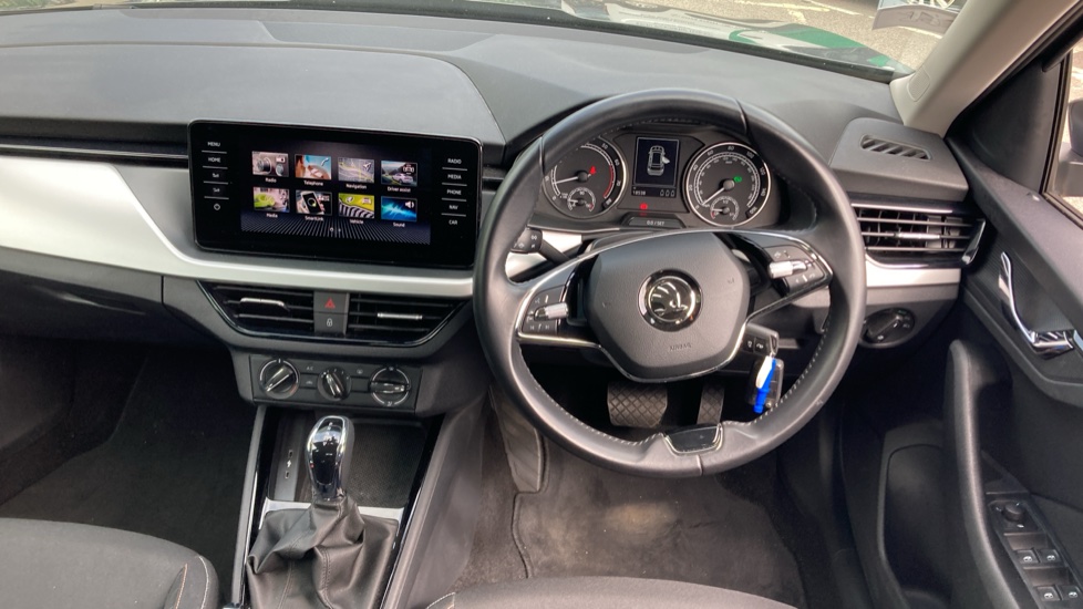 Skoda Kamiq 1.5 TSI SE Drive 5dr DSG Petrol Hatchback - Image 9