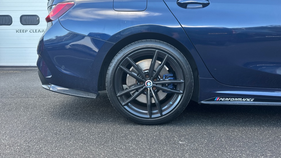 BMW 3 Series 330e M Sport Plus Edition 4dr Auto Saloon - Image 5