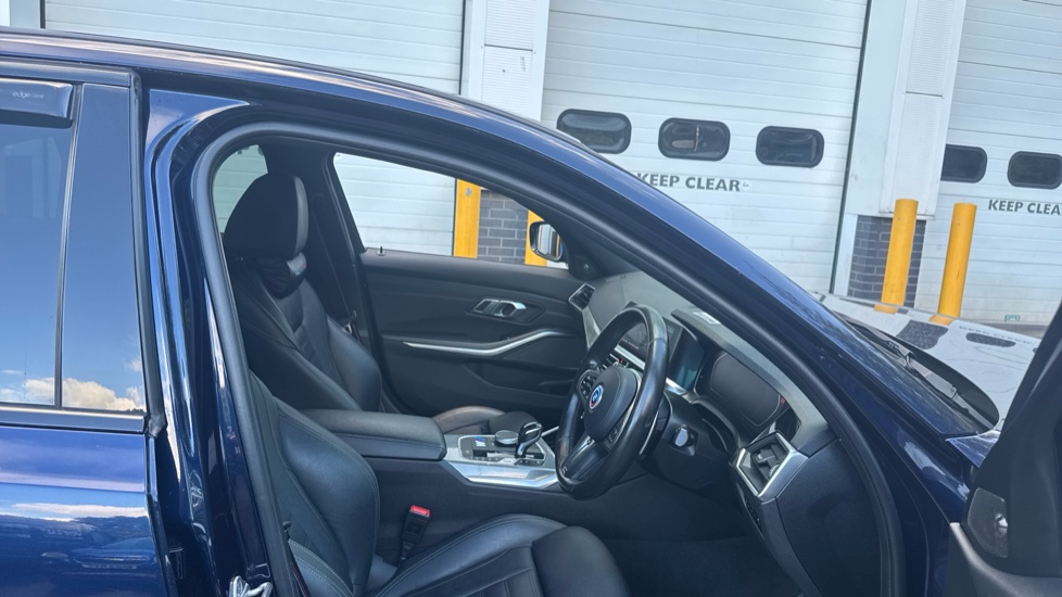 BMW 3 Series 330e M Sport Plus Edition 4dr Auto Saloon - Image 15