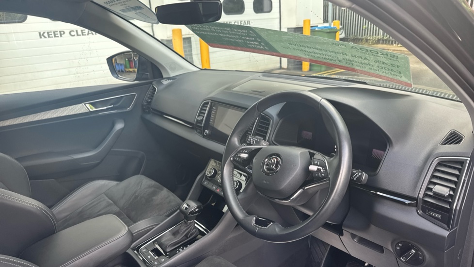 Skoda Karoq 1.5 TSI SE L 5dr DSG Petrol Estate - Image 6