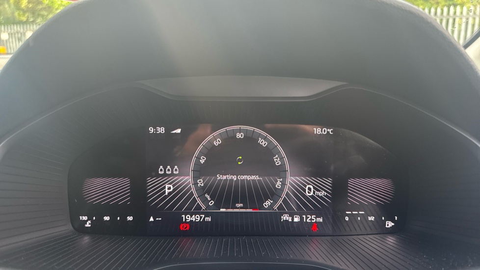 Skoda Karoq 1.5 TSI SE L 5dr DSG Petrol Estate - Image 11