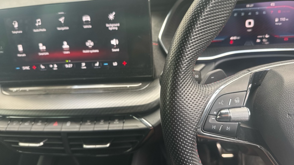 Skoda Octavia 2.0 TSI vRS 5dr DSG Petrol Hatchback - Image 21