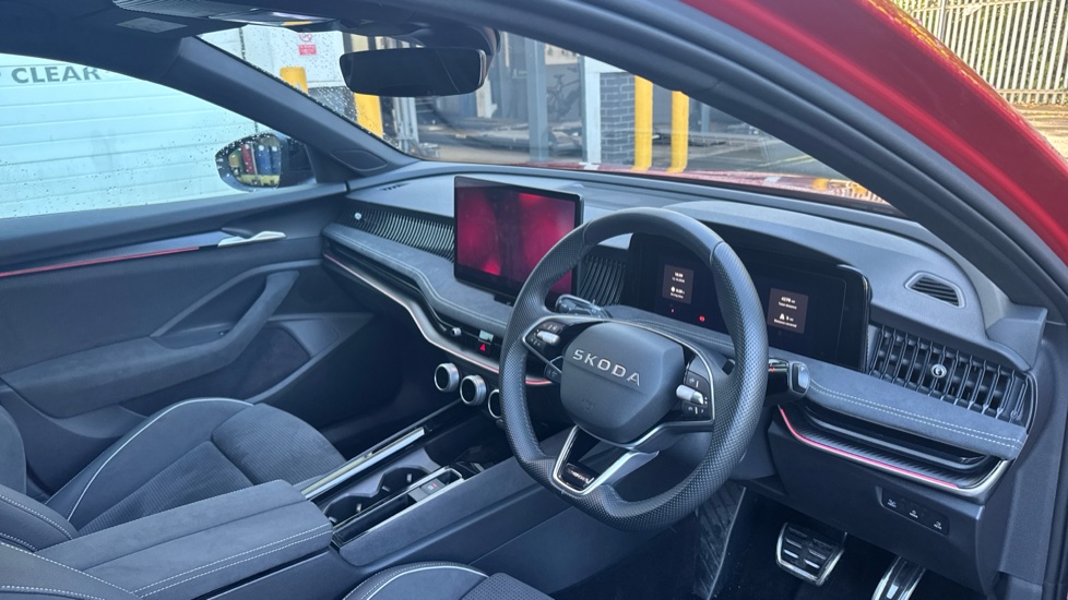 Skoda Superb 1.5 TSI iV Sportline 5dr DSG Estate - Image 6