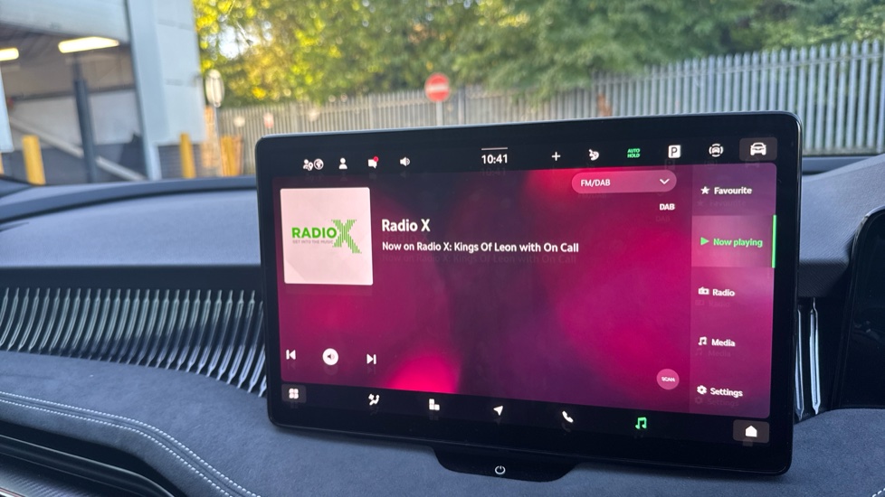 Skoda Superb 1.5 TSI iV Sportline 5dr DSG Estate - Image 25