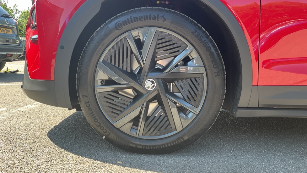 Skoda Elroq 250kW vRS 84kWh 4x4 5dr Auto Electric Estate - Image 5