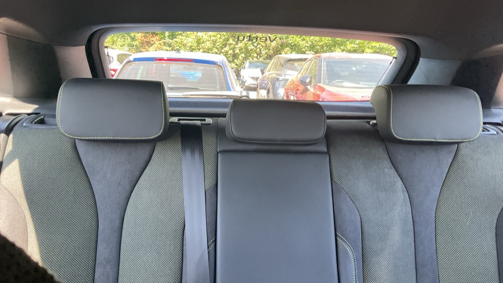 Skoda Elroq 250kW vRS 84kWh 4x4 5dr Auto Electric Estate - Image 16