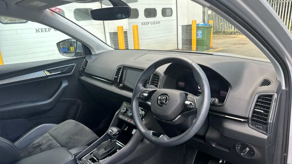 Skoda Karoq 1.5 TSI SE L 5dr DSG Petrol Estate - Image 6